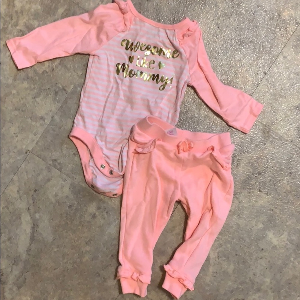 Infant girls outfit bundle